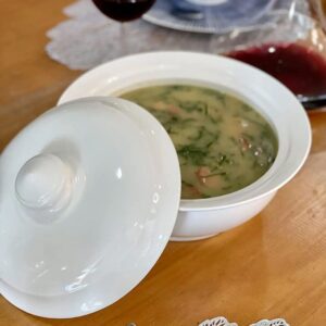 Rechaud Porcelana com Tampa 1,5lt. e Suporte Lyor