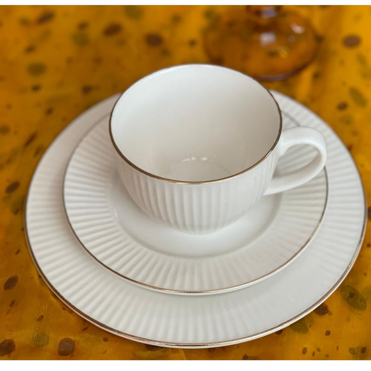 Aparelho de Jantar e Chá 30pçs Lavish Relevo Porcelana New Bone L`Hermitage - Image 3