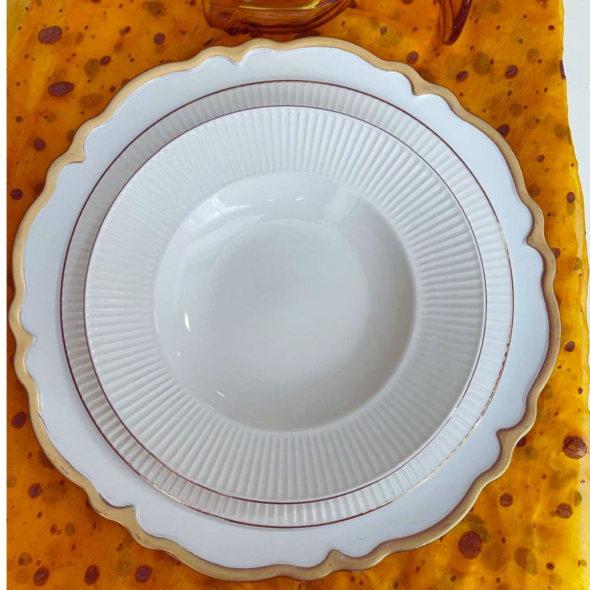 Aparelho de Jantar e Chá 30pçs Lavish Relevo Porcelana New Bone L`Hermitage - Image 2